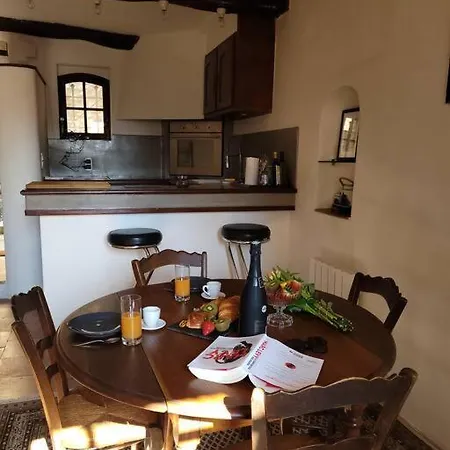 La Barrade - Atypical House קאן סור מר