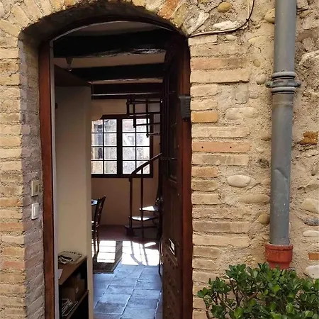 בית נופש La Barrade - Atypical House קאן סור מר